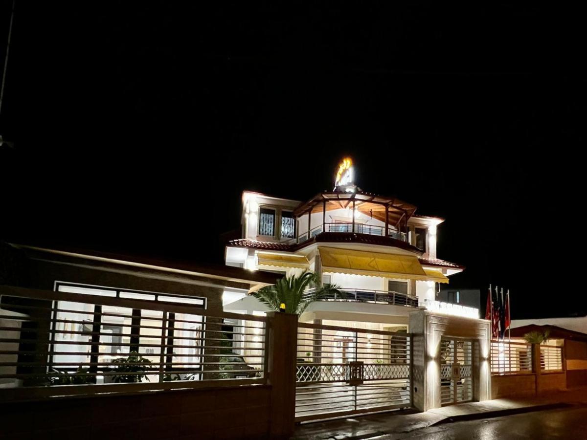 Hotel Mimani Berat Exteriér fotografie