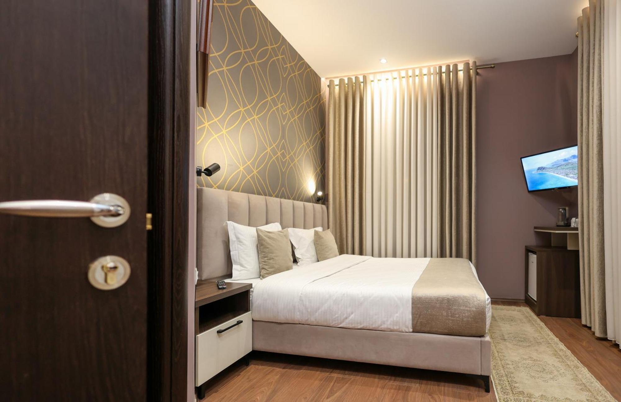 Hotel Mimani Berat Exteriér fotografie