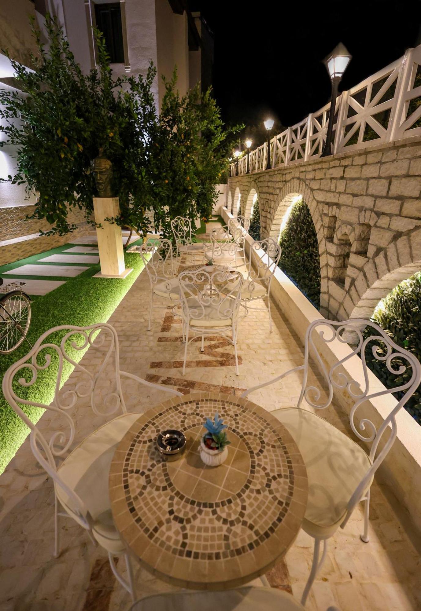 Hotel Mimani Berat Exteriér fotografie