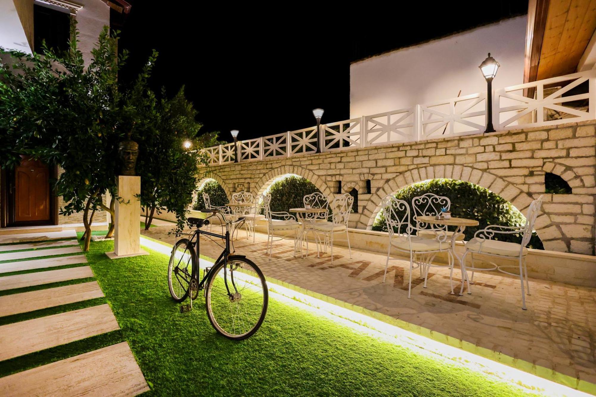 Hotel Mimani Berat Exteriér fotografie